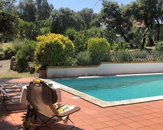 Inviting Country Cottage - Torres Novas - Pool