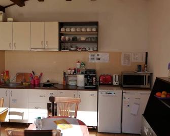 Pensiunea Ioana - Curtea de Argeş - Kitchen