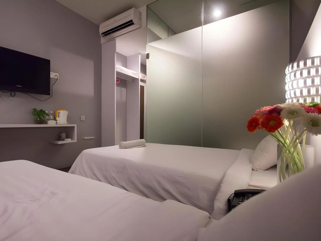 تشاريتون هوتل إيبوه