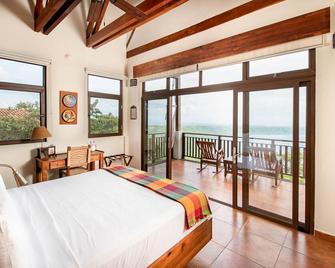Pacaya Lodge and Spa - Masaya - Bedroom