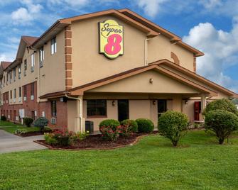 Super 8 by Wyndham Abingdon VA - Abingdon - Building