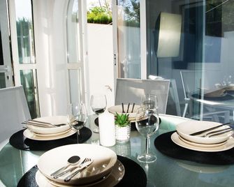 Bungalow en Los Balcones planta baja manzana 5 no 18 StayOrihuelaCosta #PRP004 - Alicante - Restaurant