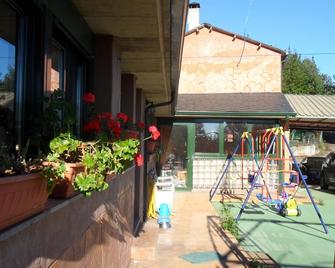 Charming apartment: Rural House in the Fragas Del Eume National Park 85 m2 - Capela - Balcón