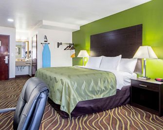 Quality Inn Greenville I-30 - Greenville - Schlafzimmer