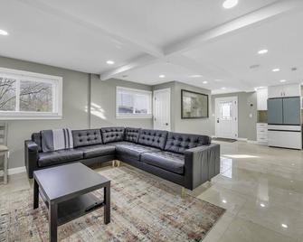 New Luxury 3 Bedroom /2.5 Baths ready to move in! - Farmington Hills - Living room