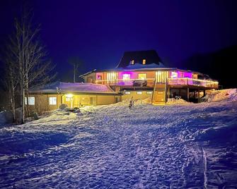 Slopeside - Mesa - Building