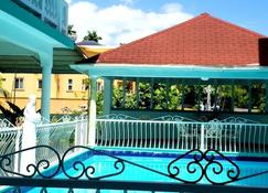 Diamond Villa Guest House - Montego Bay - Basen