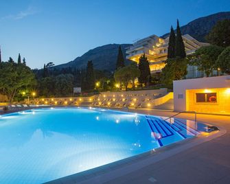 Maistra Select Mlini Hotel - Mlini - Piscină