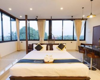 Reunion De Homes - Premium Suites - Udupi - Bedroom