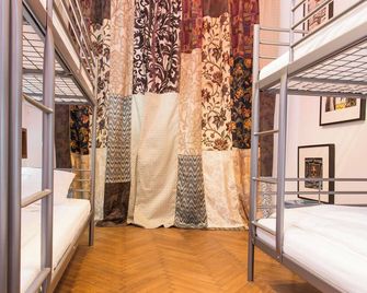 Hostello - Bucharest - Bedroom