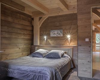 Rental in semi-detached chalet - Saint-Jean-de-Sixt - Chambre