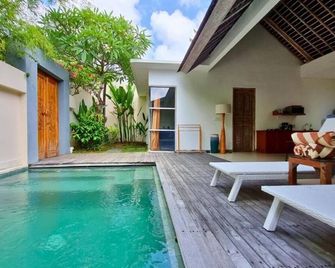 Charming Private Villa with Pool - North Kuta - Pool
