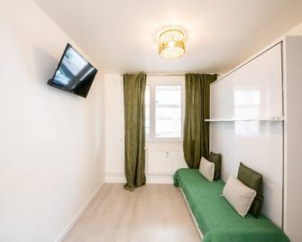 Le Paul B - Green - Lyon - Living room