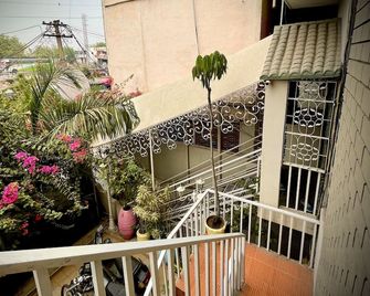 Kakaku The Guest House - Adilabad - Balcony