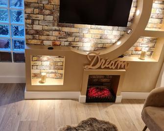 Villa Design Avec Jacuzzi et Terrasse Privatifs - Toulouse - Équipements de la chambre