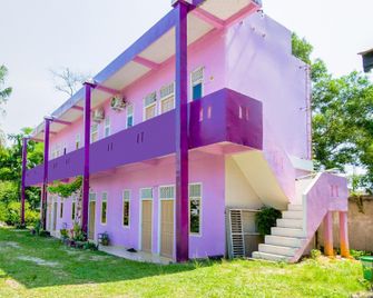 OYO Life 2745 Nabeza House - Duri - Building