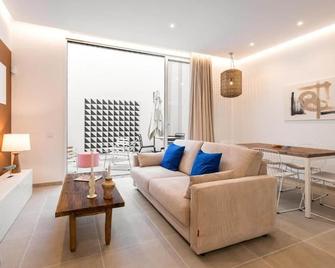 Calella Apartments by Olala Homes - Calella - Huiskamer