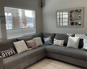 The Beachfront Villa 11 - Parker Dam - Sala de estar