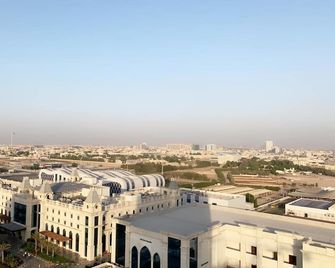 Hala Inn Hotel Apartments - Ajman - Utomhus