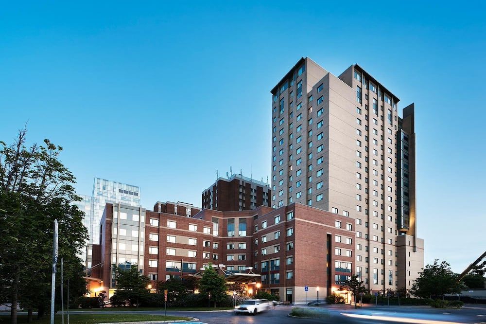 يونيفيرسيتي أوف أوتاوا ريزيدنس - أوتاوا - مبنى