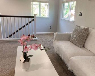 Comfy & Cozy Studio in nice & quiet area in Tracy . - Tracy