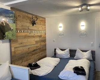 Zentrale 1-zw neu Renoviert - Stoccarda - Camera da letto