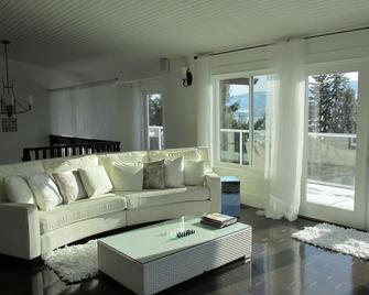 A Le Chateau Du Lac - West Kelowna - Sala de estar