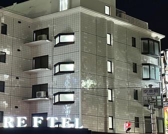 Reftel Osaka Itami Airport Hotel - Ikeda - Edificio