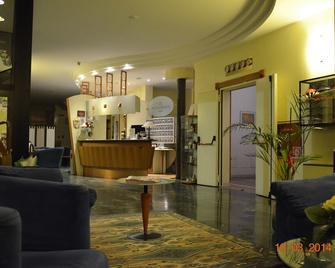 Hotel Alexander - Fiorano Modenese - Lobby