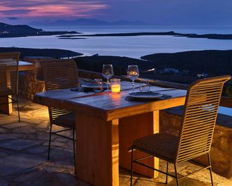 Mythic Paros , Adults Only - Sarakíniko - Restaurant