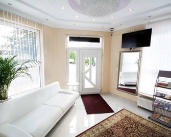C&S Hotel - Pinneberg - Habitación