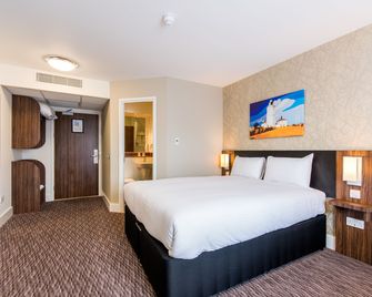 Mermaid, Ipswich by Marston's Inns - איפסוויץ' - חדר שינה