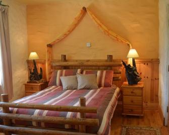 Lissyclearig Thatched Cottage - Kenmare - Habitación