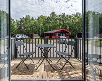 Morlich One Bedroom Apartment with Balcony - Aviemore - Balcony