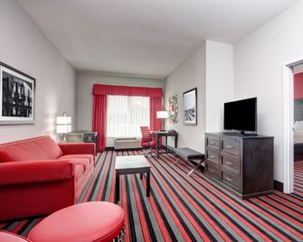 Holiday Inn & Suites Lafayette North By IHG - Lafayette - Sala de estar