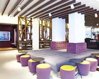 Novotel London Brentford - Brentford - Area lounge