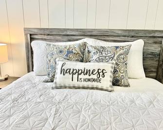 Renovated 2br By Msu, Downtown & Restaurants - Starkville - Bedroom