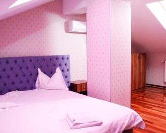 Hotel Papion - Bucarest - Camera da letto