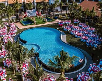 Aquaki Resort & Spa - Ha Tien - Pool