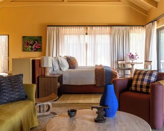 Tamodi Lodge - Keurboomstrand - Huiskamer