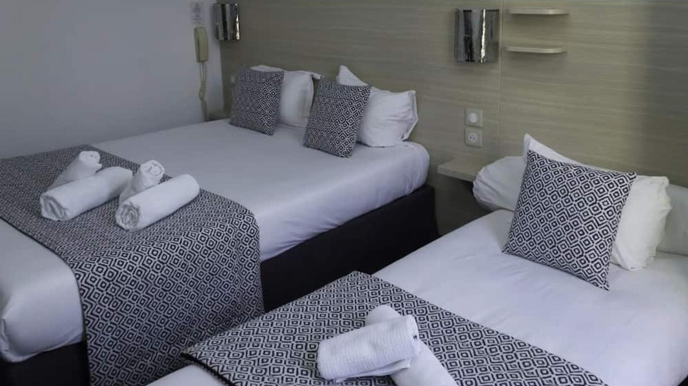 أوتل دي باريس لا ديفينس