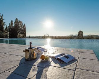 Agriturismo Il Principino - Vinci - Zwembad