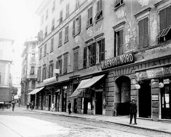 Hnn Luxury Suites - Genoa - Building