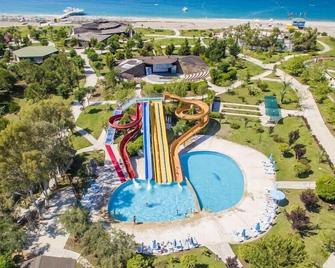 Pemar Beach Resort - Boztepe - Pool
