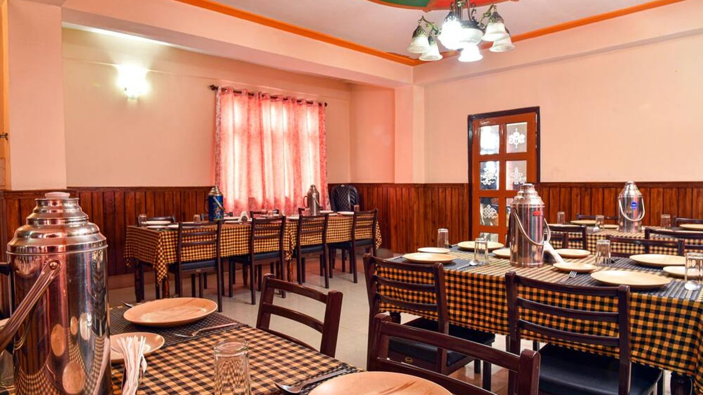 Rufina Royal Lachung