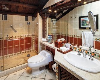 Las Cruces Boutique Hotel - Antigua Guatemala - Baño