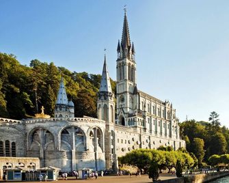 Hôtel Astrid - Lourdes