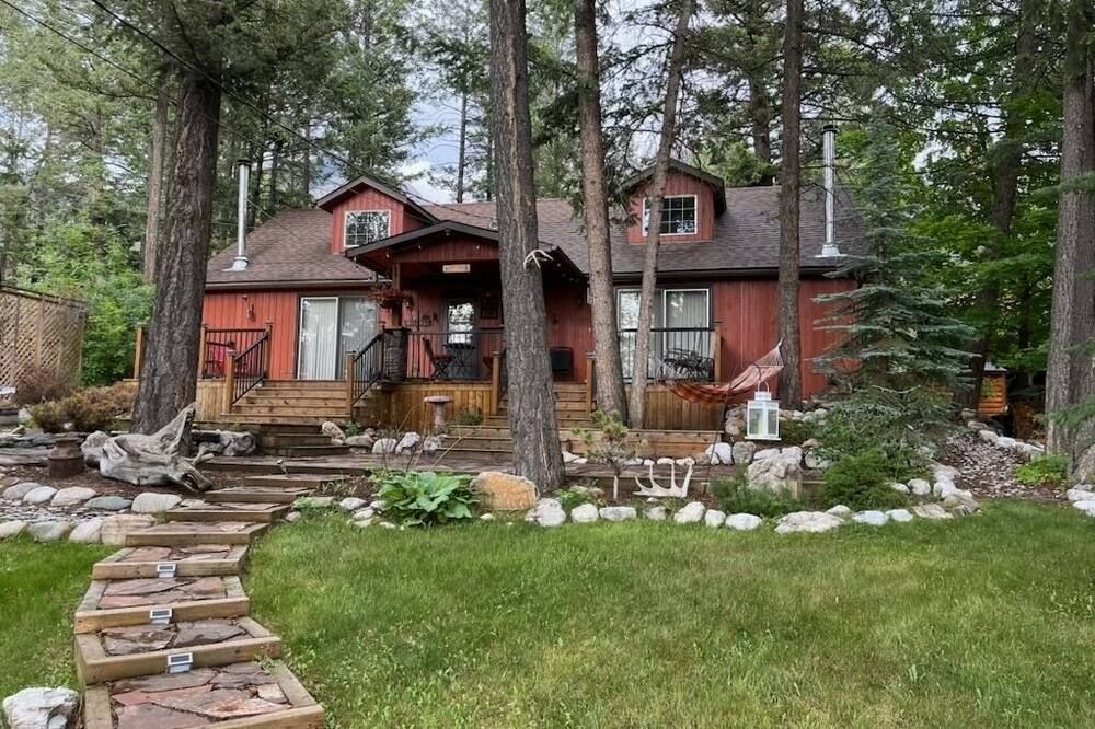 Cheerful 3 bedroom cabin with indoor fireplace - Fairmont Hot Springs - Edificio