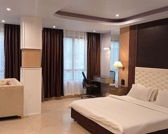 The Grand Hotel - Aizawl - Habitación