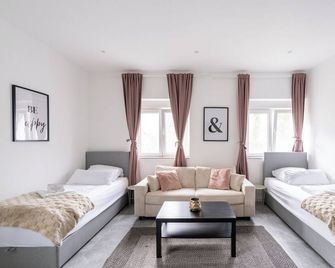 Coy Apartments Purkersdorf - Purkersdorf - Living room
